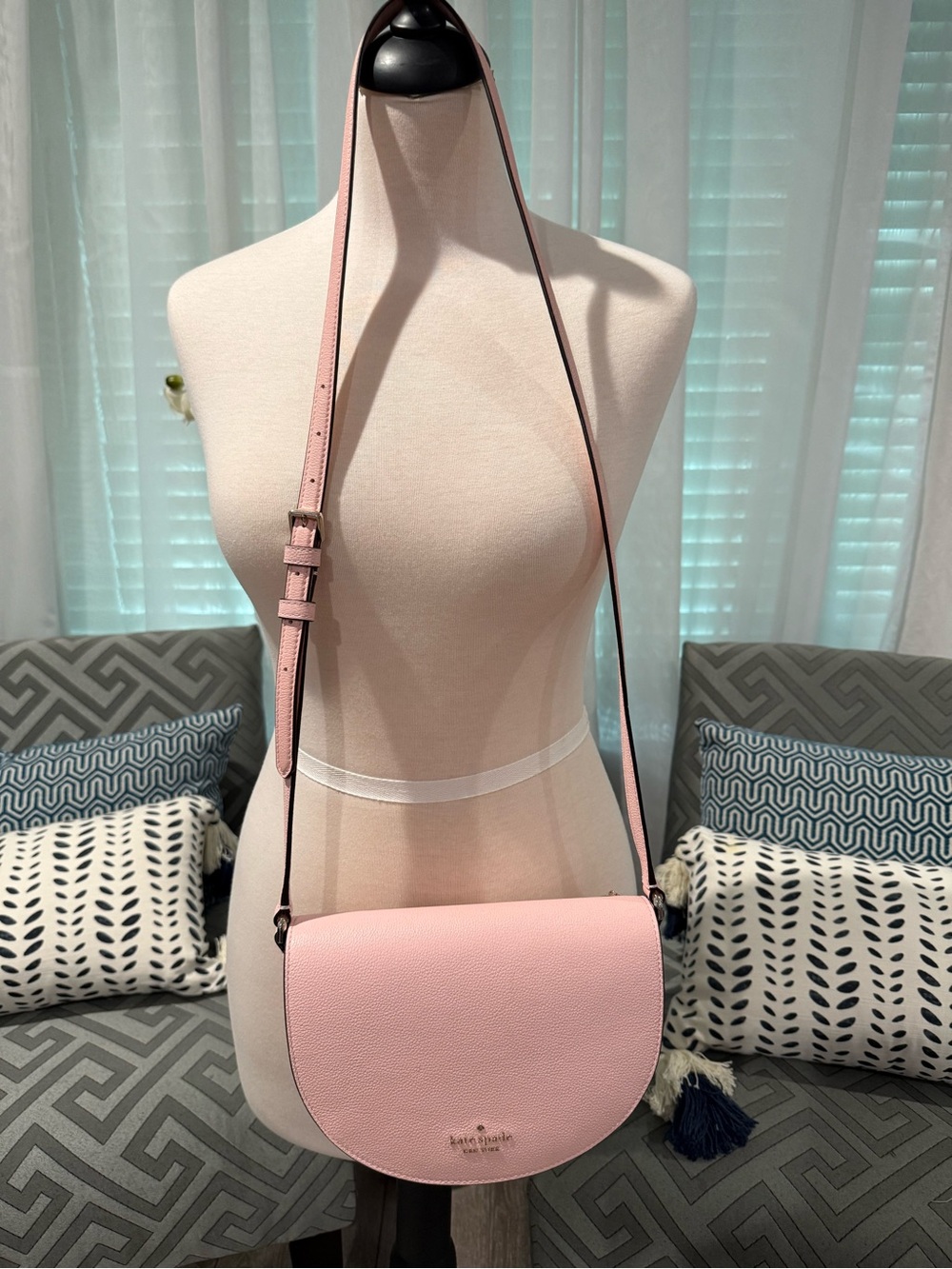 Kate Spade Luna Crescent Pebbled Leather Crossbody Bag in Blush Pink